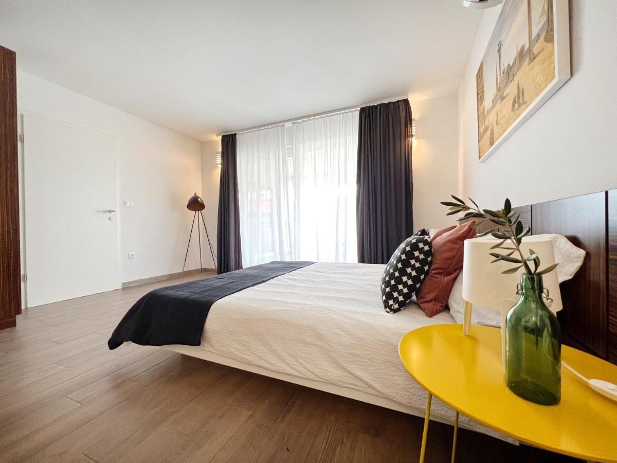Apartments Teodora Maria Novigrad  Bagian luar foto