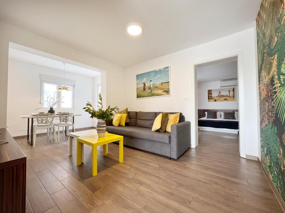 Apartments Teodora Maria Novigrad  Bagian luar foto